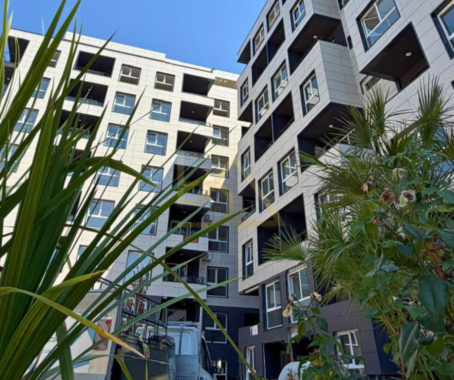 Appartamenti in Vendita – Montevideo Residence, Golem