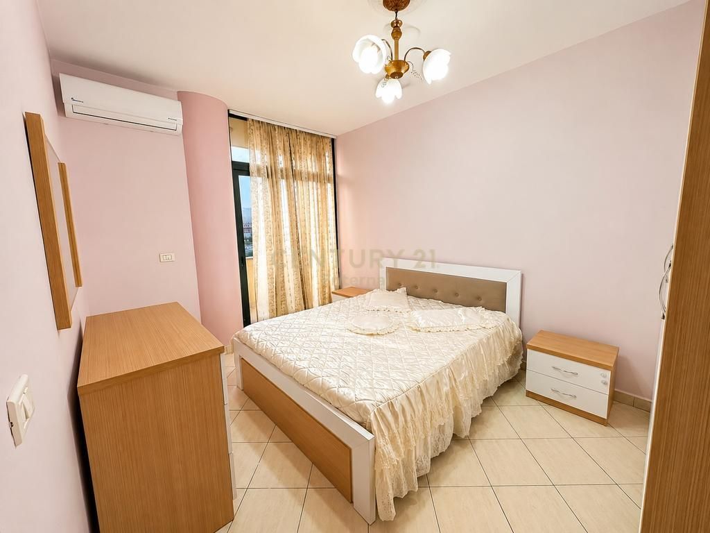 Apartment 1+1 for sale at 21-Dhjetori