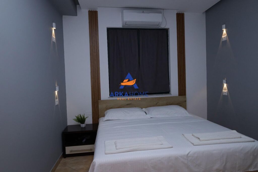 APARTMENT + SHOP FOR SALE "RRUGA E KAVAJES" 130,000 EURO