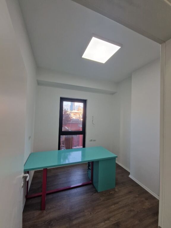 For rent Business Environment 2+1 Kavajes Street, Tek Garden Building ID 5312
