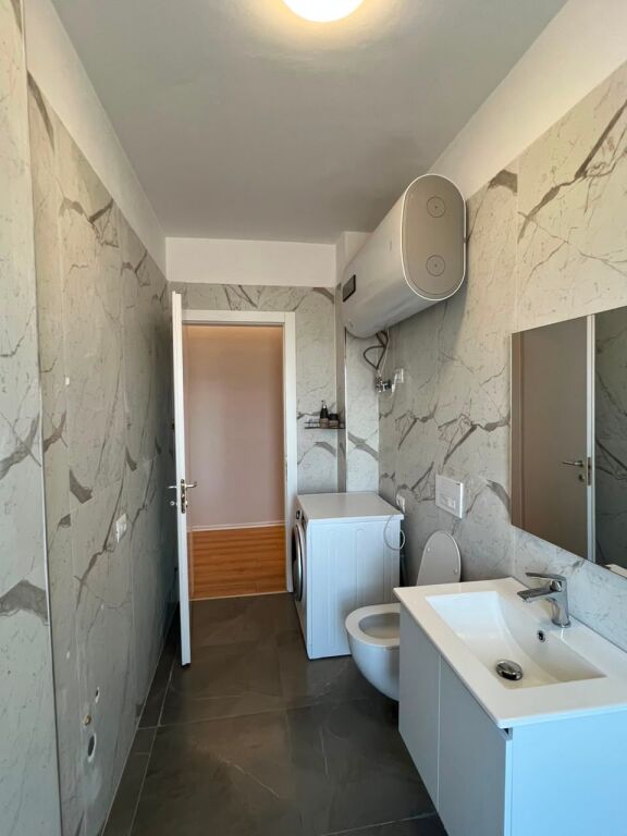 Appartamento 2+1 + Parcheggio in Affitto 5 Maji Tirane