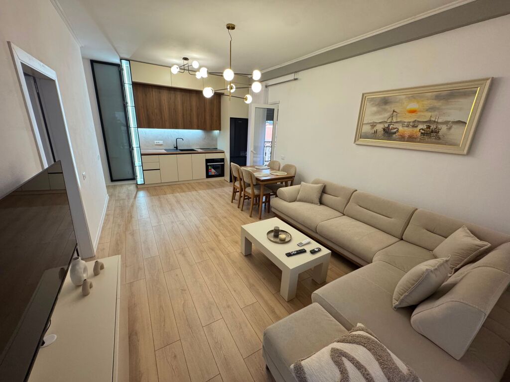📣 JEPET ME QERA APARTAMENT 1+1 📍 Porta e Re, Sauk  ✨ Mobilim i ri 🏢 Kati 2 💰 60.000 Lekë/Muaj