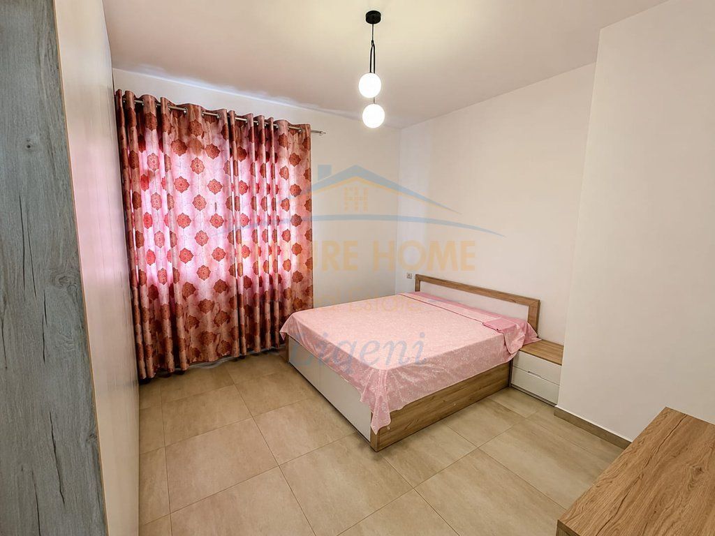 Shitet, Apartament 1+1, Kopshti Botanik, Tirane.