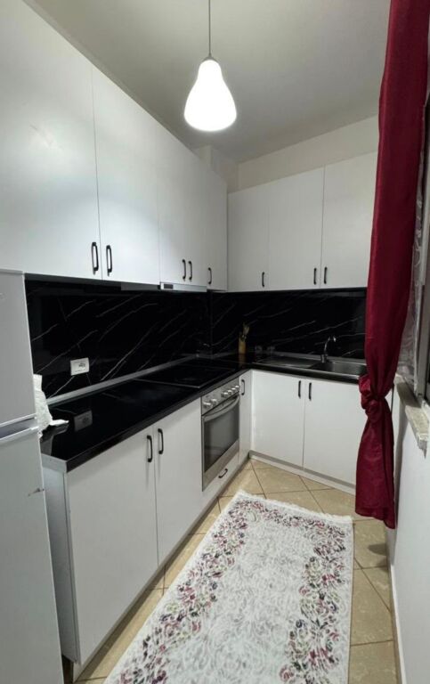 Jepet me qira apartament 1+1 në Astir!