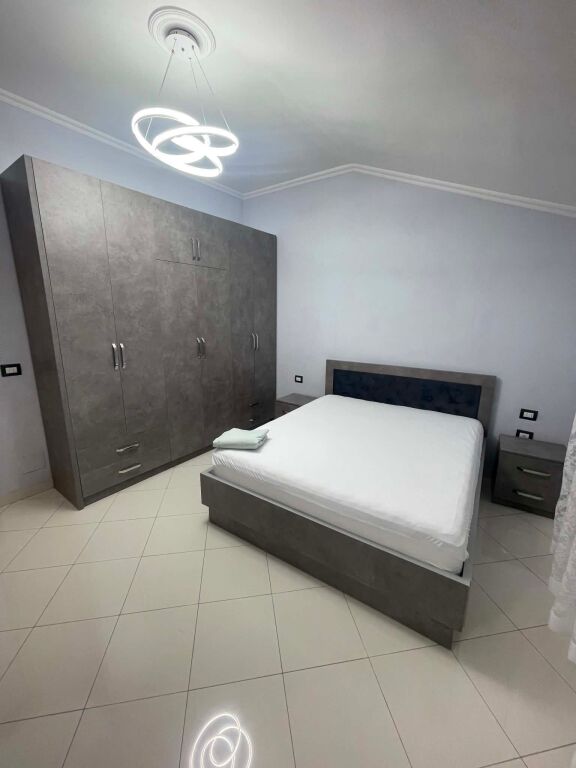 affittasi appartamento 2+1 tipo mansarda a 5 maji