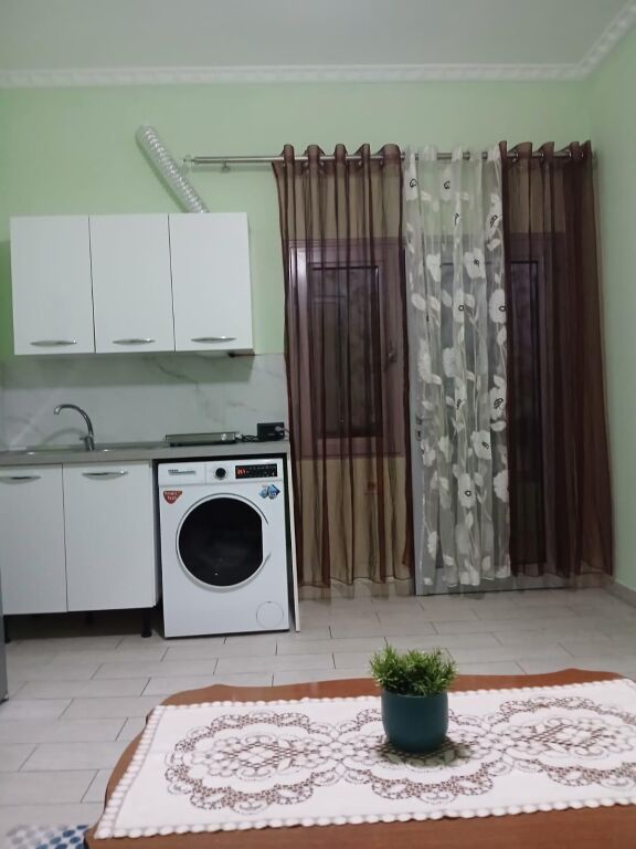 APARTMENT 1+1. 28000 LEKE. KAFJA E RREMES