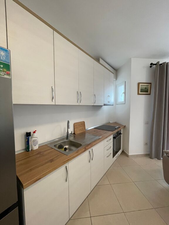 🏡 APARTAMENT 2+1+2 ME QERA NE PLAZH , DURRES