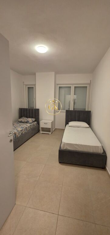 🏡 APARTAMENT 2+1+2 ME QERA NE PLAZH , DURRES