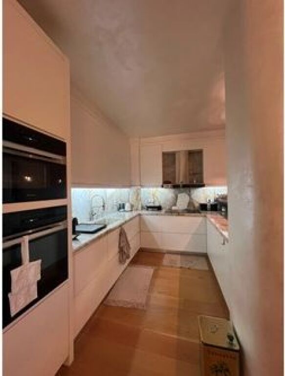 Apartament 2+1+parkim me qira te Libri Universitar