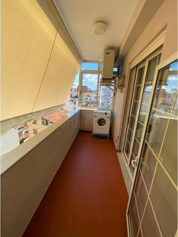 Rent, Apartment 1+1, New Bazaar, Tirana.