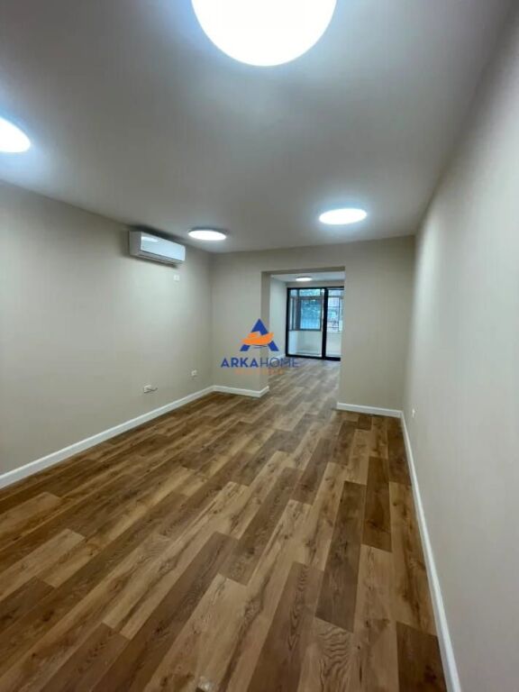 UFFICIO IN AFFITTO 110M2 "VIA MARGARITA TUTULANI" 120.000 LEKE