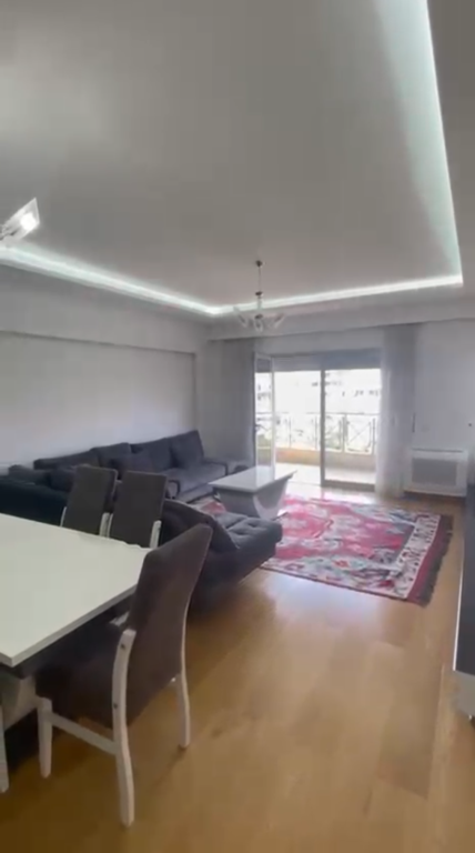 Apartament 2+1+2 per qera me pamje Kopshti zologjim dhe liqeni !