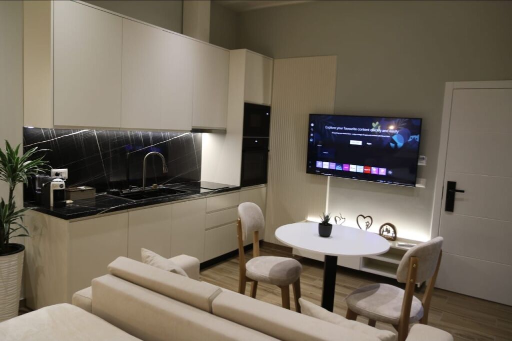 🏡 VENDESI 2 MONOLOCALE – 21 DICEMBRE, TIRANA