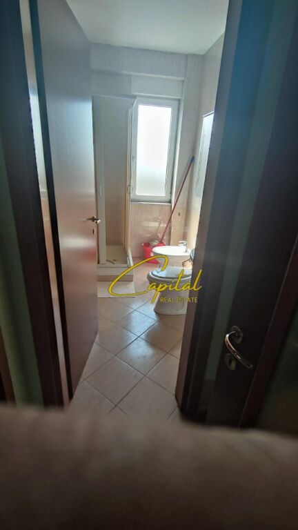 APARTAMENT ME QIRA 1+1 ALI DEMI 40.000 LEKE