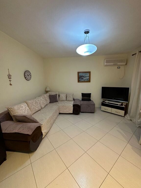 Rent | Apartament 1 + 1 | Ish Restorant Durresi | 450 €/month