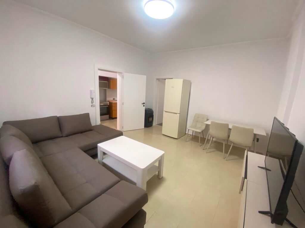 Appartamento 1+1 in affitto! Varri i Bamit. 45.000 Leke