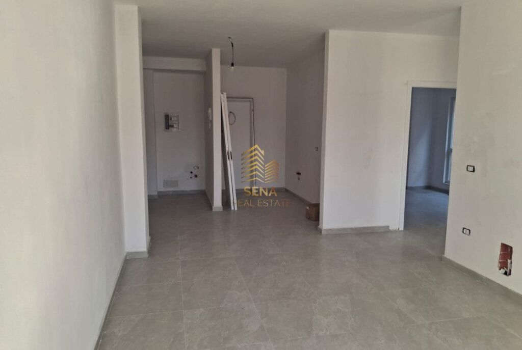 Rent, Business Premises 2+1+Blk, Aura Complex, 750 Euro/month
