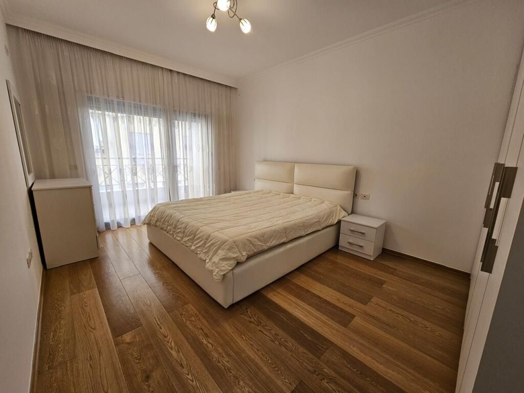 Apartment 2+1+2 for Rent near the Zoological Garden, Tirana