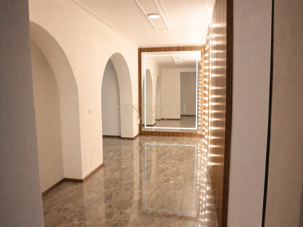 CAPANNONE IN VENDITA SULLA STRADA – OPPORTUNITÀ IDEALE PER OGNI TIPO DI ATTIVITÀ‼️ 850.000 €