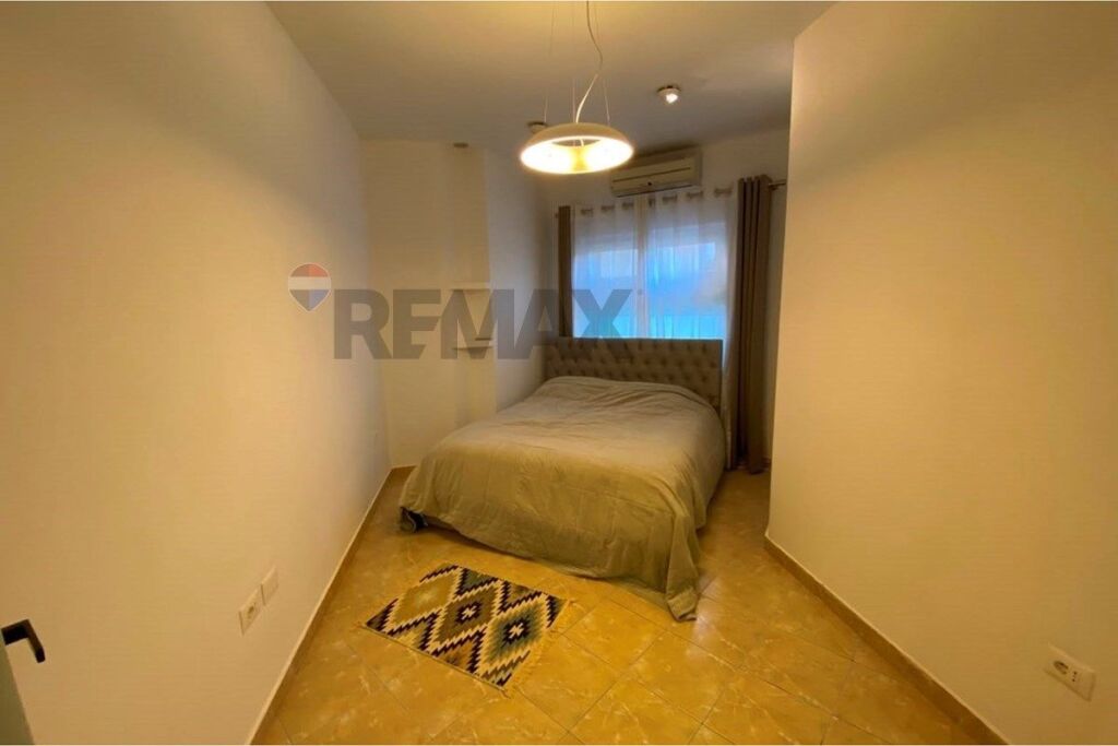 Jepet apartament 1+1 fillimi i zones se Xhamllikut