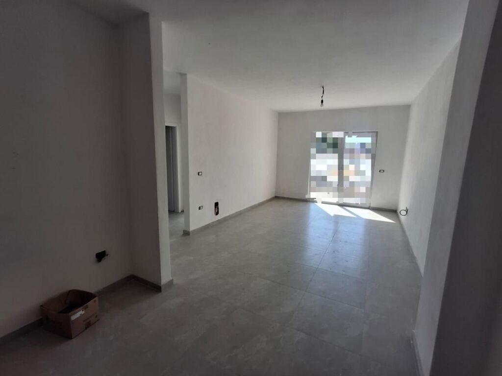 Ufficio In Affitto 2+1 In Via Dritan Hoxha (ID BZ2938) Tirana