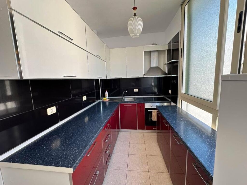 Appartamento 1+1 in affitto vicino all'Hotel Dyrrah – Spiaggia!