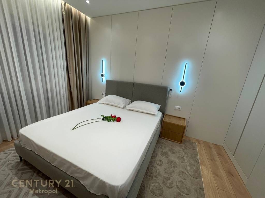 Apartament 2+1+2 per qira te Zogu I Zi