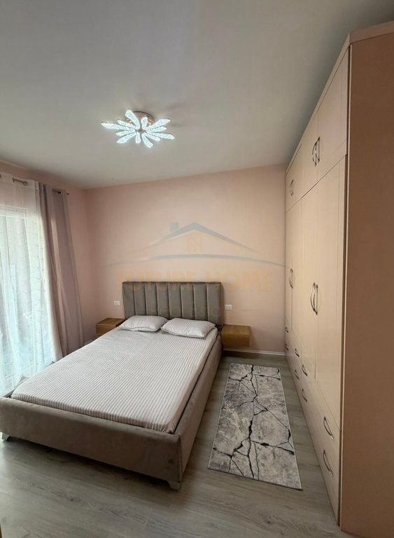 Shitet, Apartament 1+1, Kompleksi Aura, Tirane