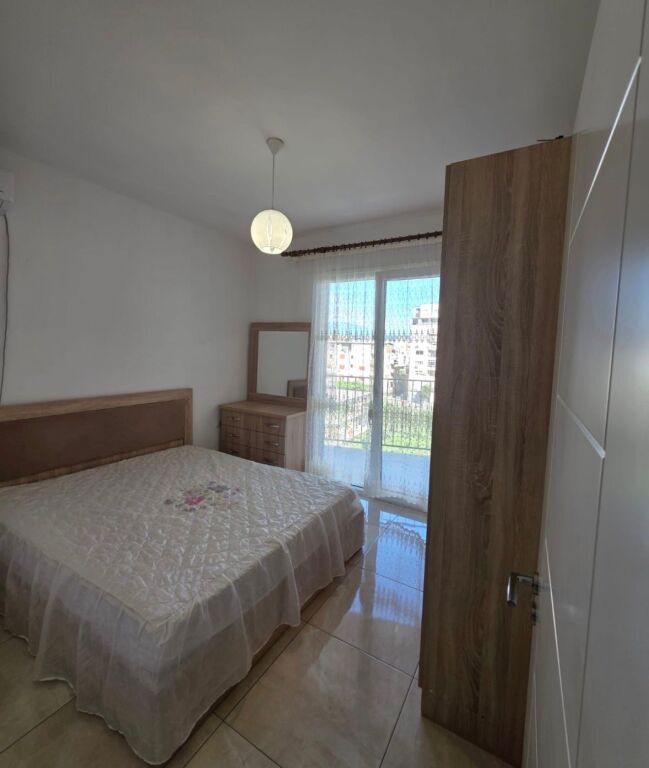 Jepet me qera apartament 2+1 në Astir!