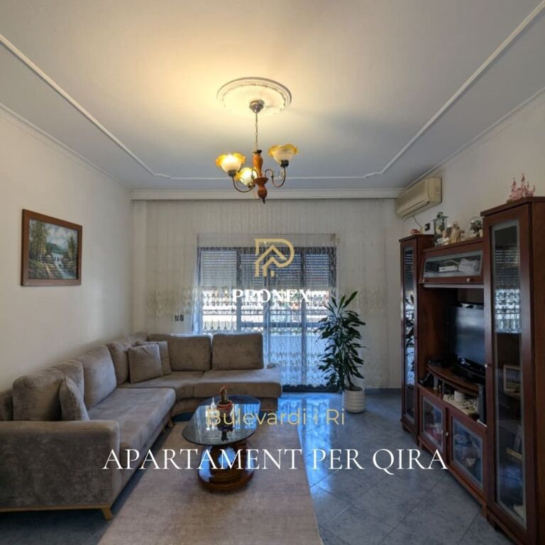 Apartament me qera 2+1 tek Stacioni i Trenit