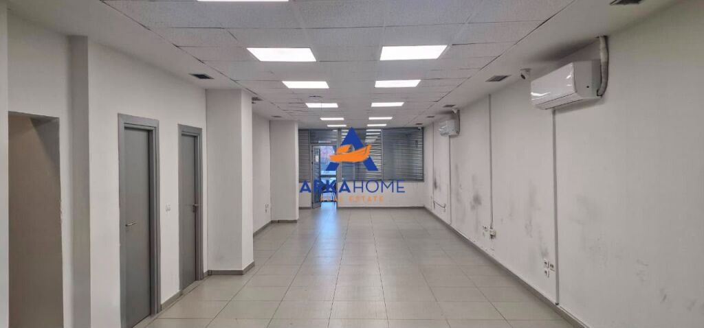 UFFICIO IN AFFITTO 916M2 "IN VIA KAVAJES" 16.000 EURO