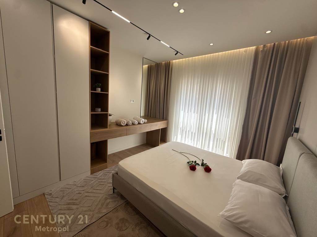 JEPET ME QIRA APARTAMENT 2+1+2, ZOGU I ZI!