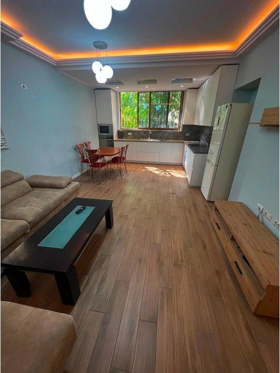 Apartment 1+1 opposite Delijorgji Complex, Globe