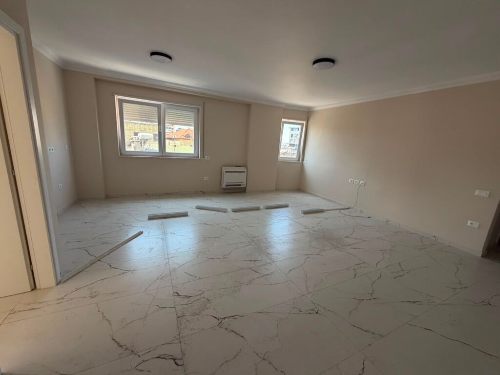 AP. 2+1+Storage+B for rent, Center