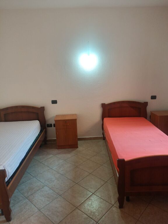 Jepet Me Qera Apartament 2+1