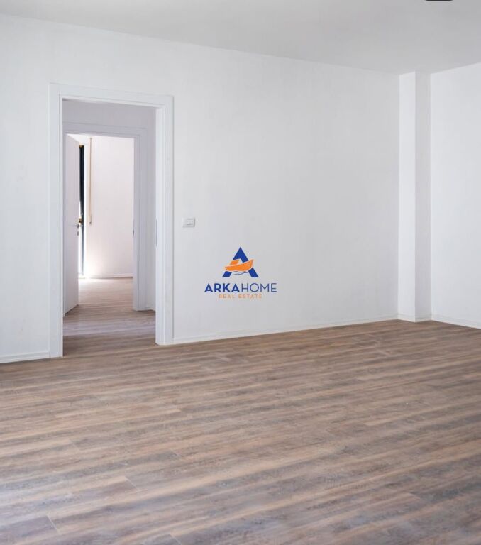 FOR RENT APARTMENT 3+1+2 BALCONIES "DURRES STREET, AKSES COMPLEX" 80,000 LEKE