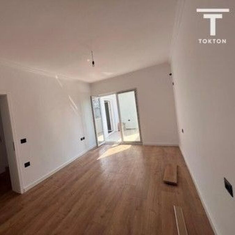 FOR SALE, APARTMENT 1+1, VASIL SHANTO, TIRANA