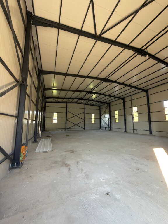 Warehouse for rent in Pezë!