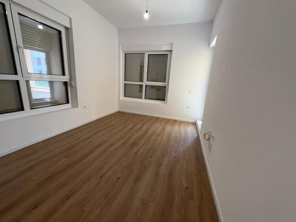JEPET APARTAMENT 1+1+BLK ME QIRA TE ALI DEMI
