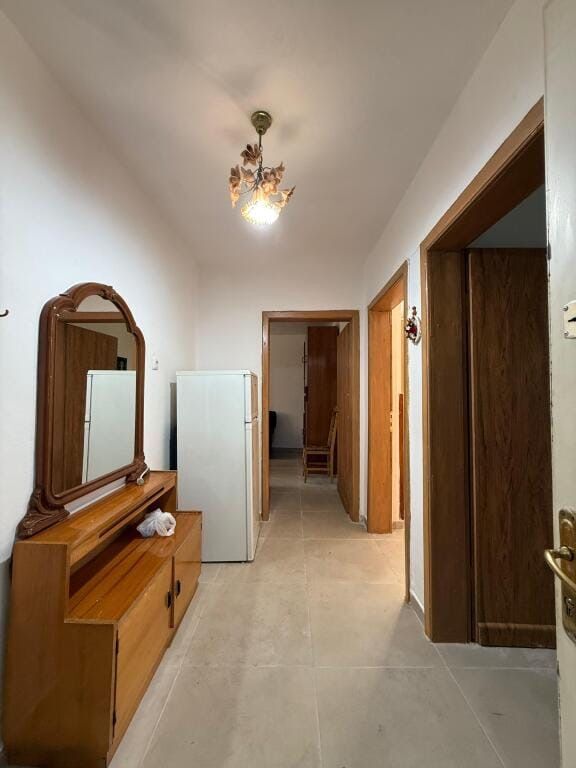 Apartament 2+1, 21 Dhjetori!