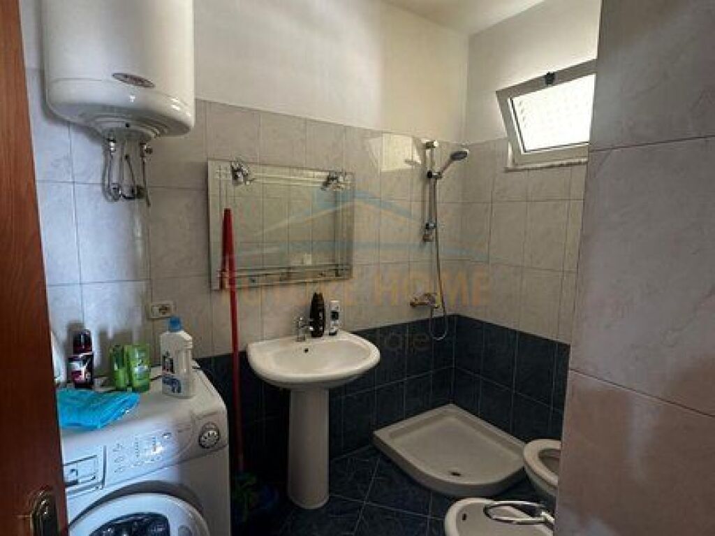 Qera, Apartament 3+1+2, Pallati i Sportit , Durrës
