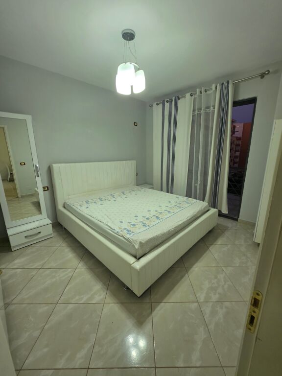 🏡 Appartamento 1+1 in affitto  📍Astir, vicino al locale Xhamero 💰Prezzo: 45.000 Lek/Mese