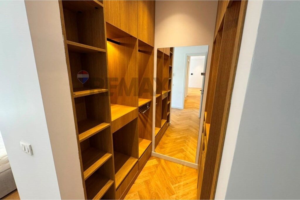 APARTAMENT 2+1+2 &amp; PARKIM PER QIRA TE DELIJORGJI
