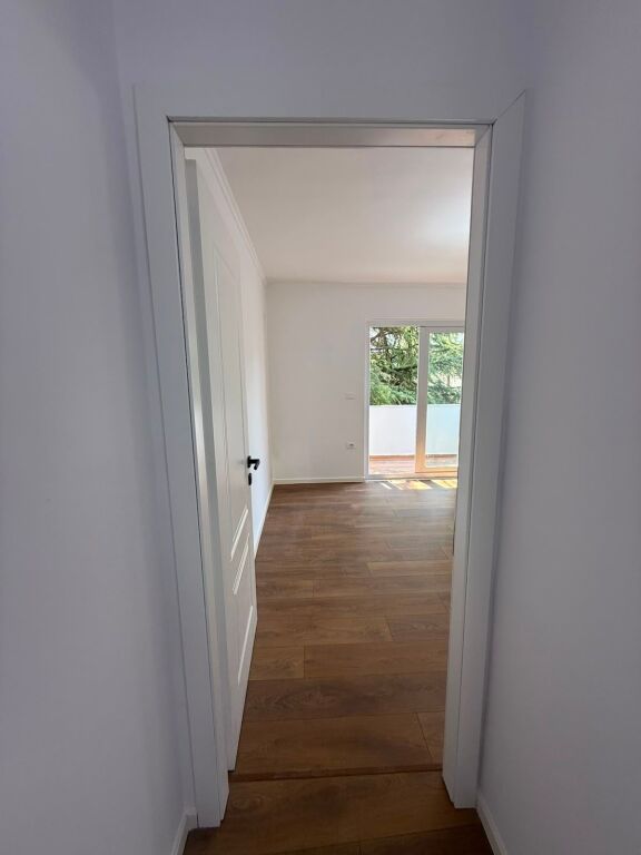 Apartment 1+1 for sale at Xhamlliku