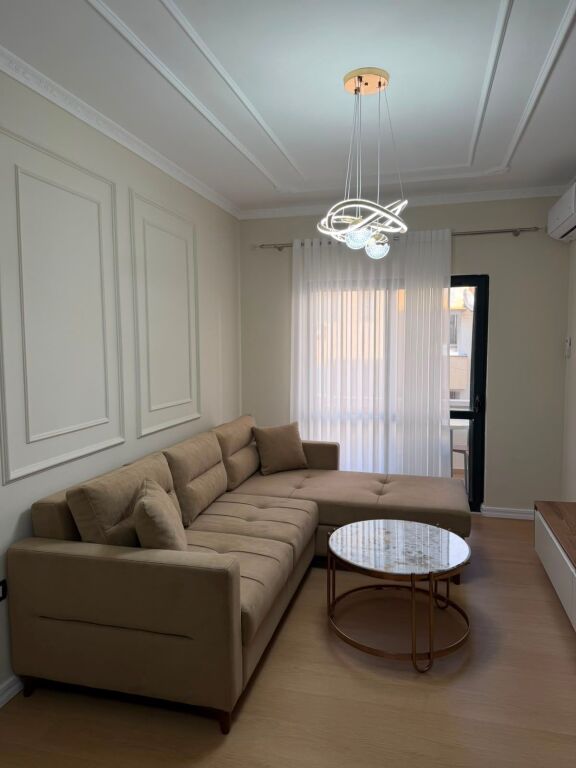 Shitet Apartament 1+1 Shkembi Kavajes
