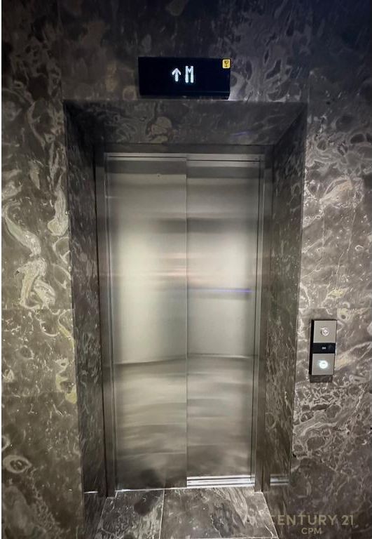 ZYRE ME QIRA 3+1+2+POST PARKIMI TEK GOLDEN TOWER RESIDENCE!