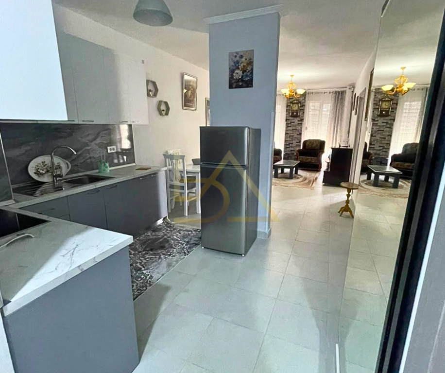 Appartamento 2+1 in Affitto – 5 Maji, Tirana
