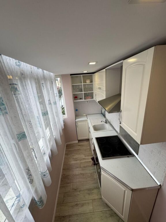 JEPET ME QERA APARTAMENT 1+1 – 21 DHJETORI