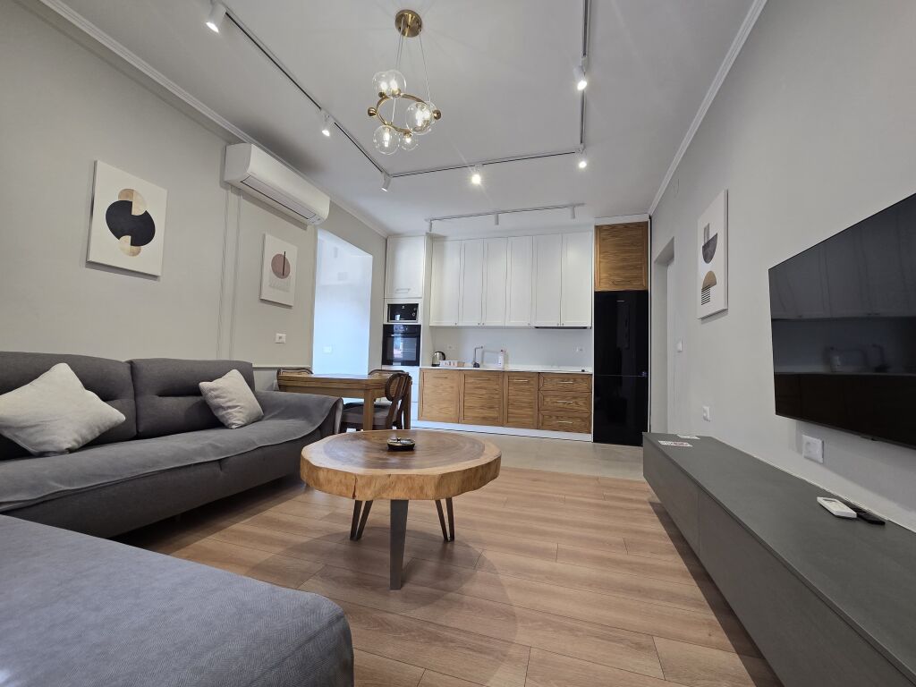 2+1/Sale📍Optika Roma ,Xhamllik 📌220 000€