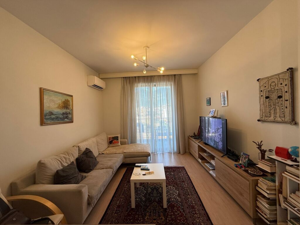 Apartment 1+1, QSUT(ASL Complex)